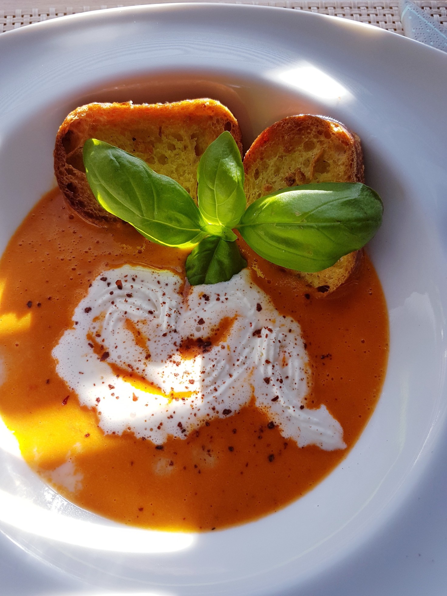 Paprika-Creme-Suppe – Lisaskuchentraum