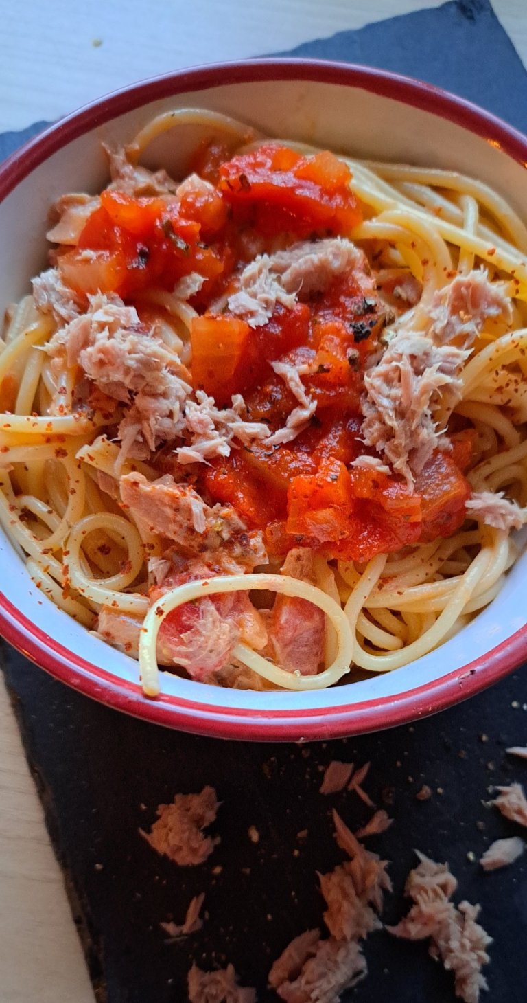 Spaghetti mit fruchtig-cremiger Thunfischsauce – Lisaskuchentraum